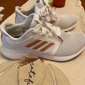 Adidas lux 3 size 7 1/2